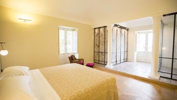 Habitació doble, balcó (Giardino d' interno) | Habitacions insonoritzades, wifi gratuïta i roba de llit