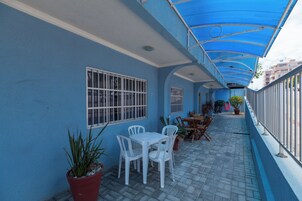 Fachada de la propiedad
