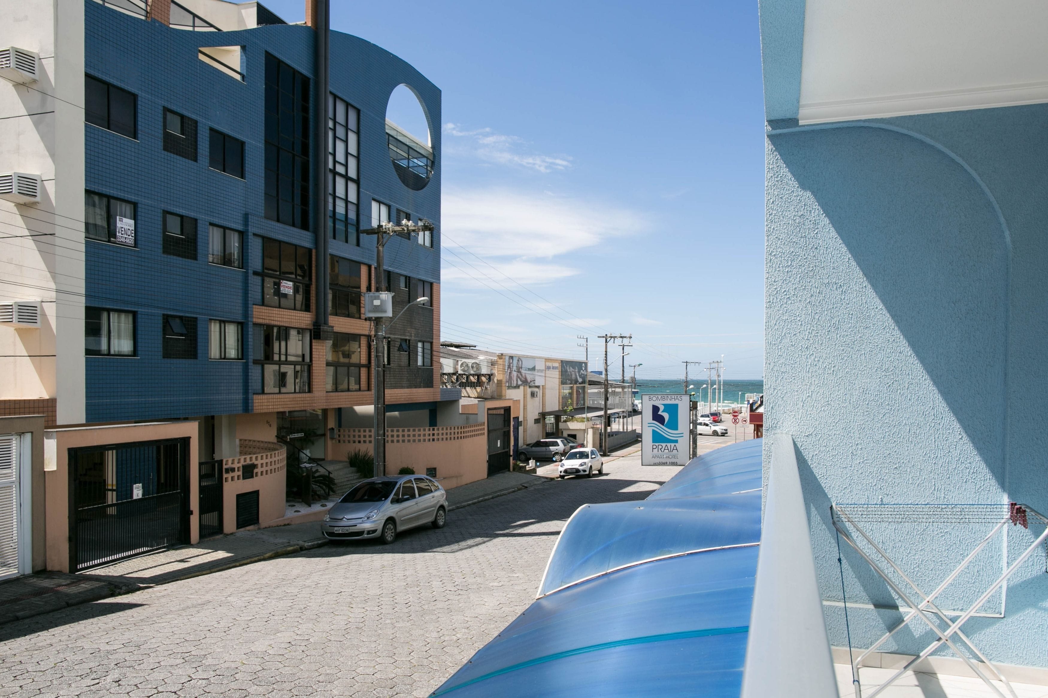 family suite, balcony | 1 bedroom, in-room safe, free wifi, bed sheets