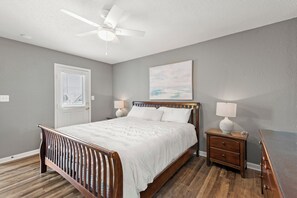 5 Schlafzimmer, Bügeleisen/Bügelbrett, WLAN, Bettwäsche