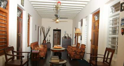 Ein privates Zimmer in einem exklusiven Bungalow