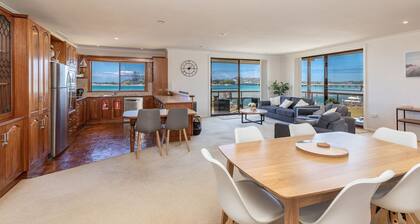 Shoreline 7 - Unbeatable Views!