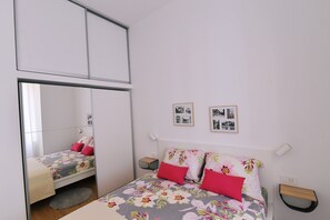 1 chambre, coffres-forts dans les chambres, Wi-Fi gratuit, draps fournis