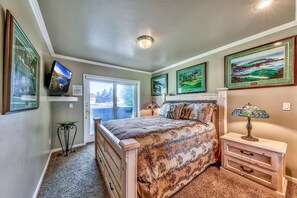 3 bedrooms, iron/ironing board, free WiFi, bed sheets - Tahoe Keys Breeze - Ski Lease, On Water w/ Boat Dock, Hot Tub (South Lake Tahoe)