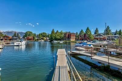 Tahoe Keys Breeze - Ski Lease, On Water w/ Boat Dock, Hot Tub
