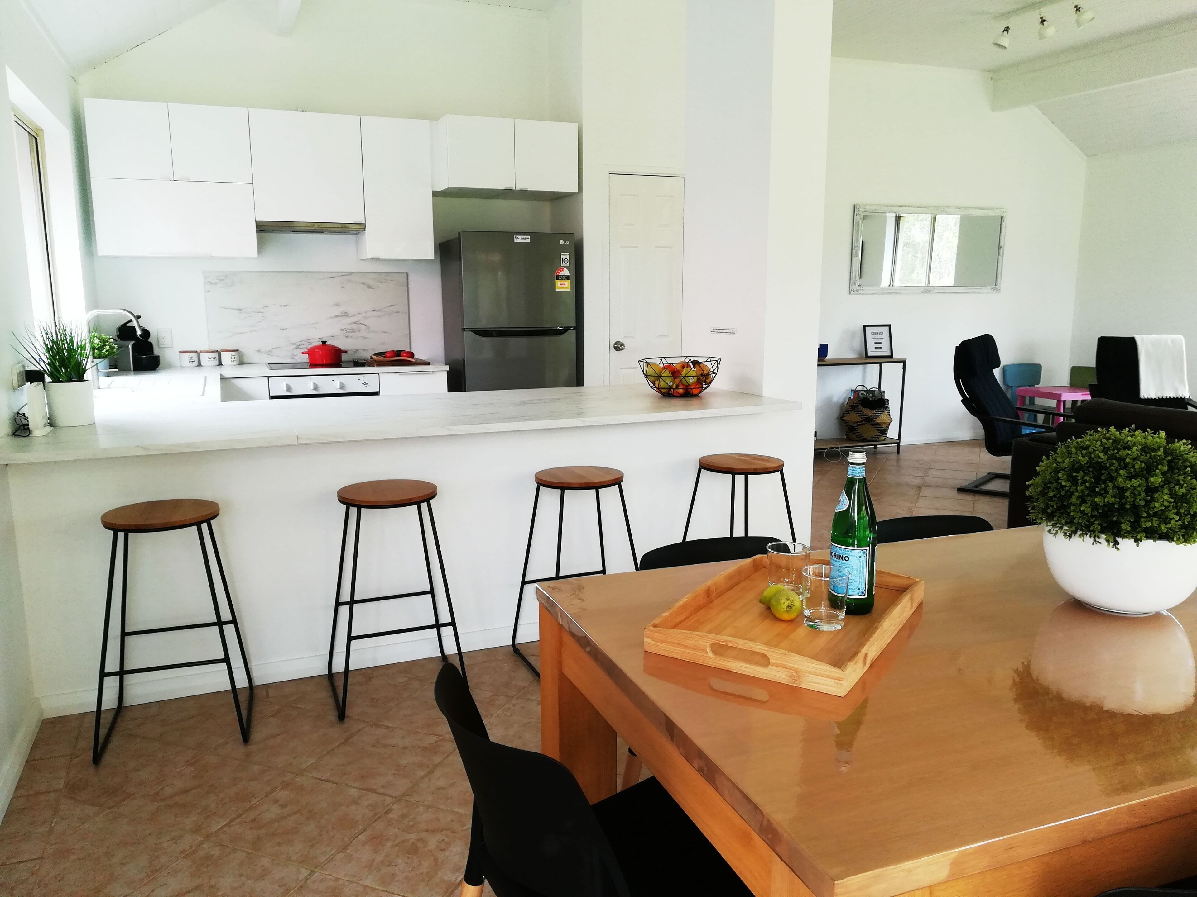 Spacious family home, Golf views, WiFi, close beach & CBD