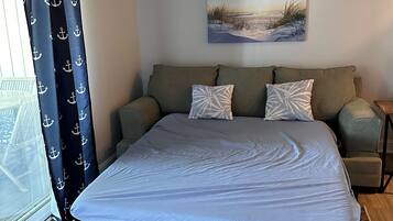 1 habitación, tabla de planchar con plancha y wifi