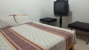 2 bedrooms, WiFi, bed sheets, wheelchair access