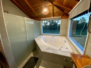 Chalet pour lune de miel | Baignoire à remous privée
