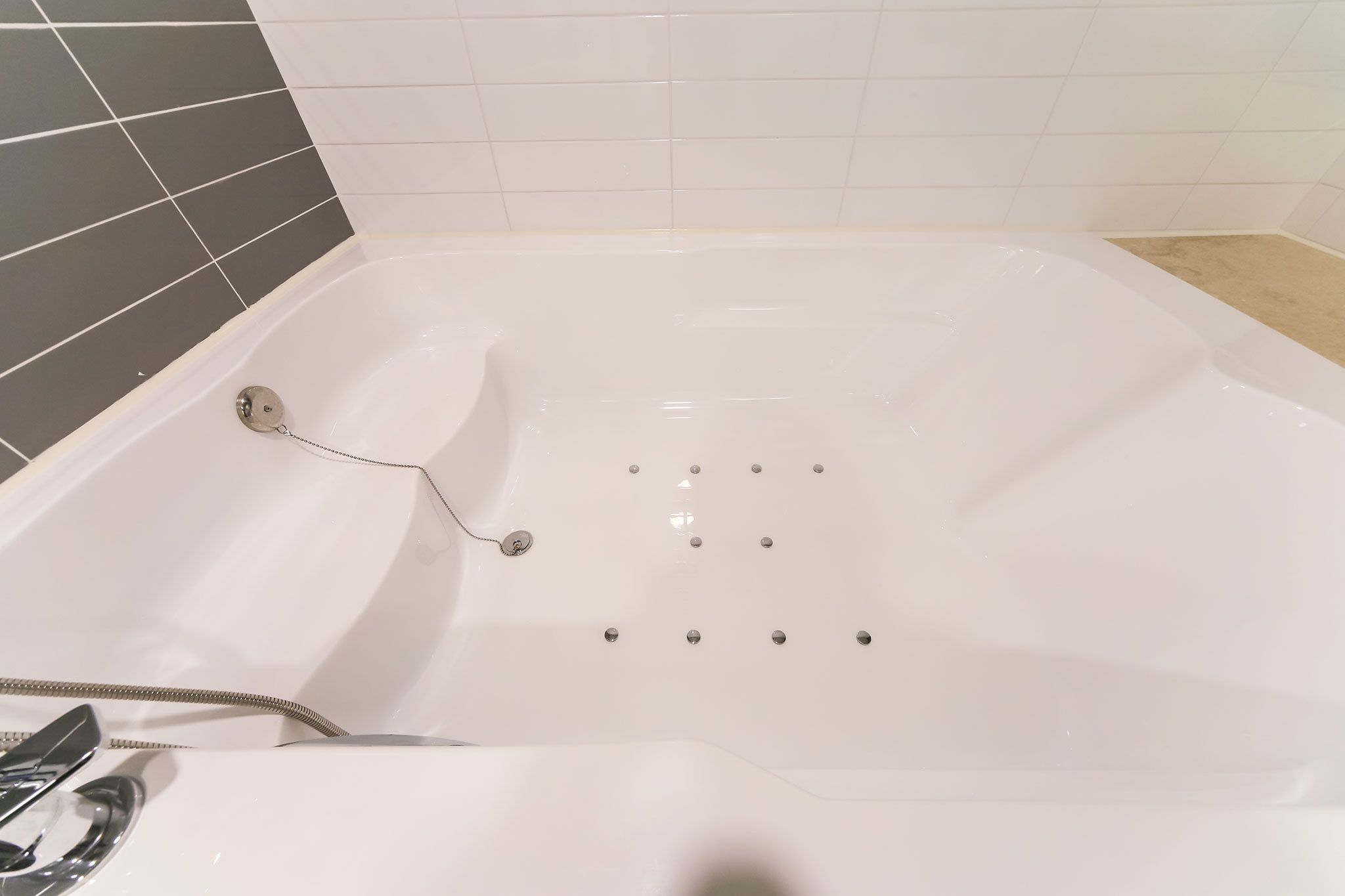 Bathtub besar