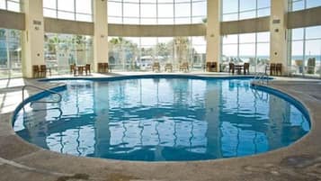 Piscine couverte, piscine extérieure