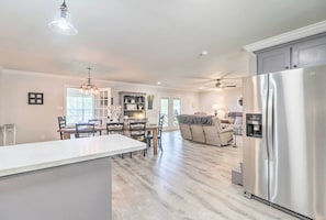 Interior - Waterfront Lake Sinclair Home w/ Boat Dock! (Milledgeville)