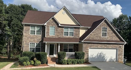 Ylellinen 3 makuuhuoneen yksityinen sisääntuloasunto !!!