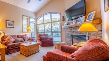 Condo, 2 Bedrooms | Living area | Flat-screen TV
