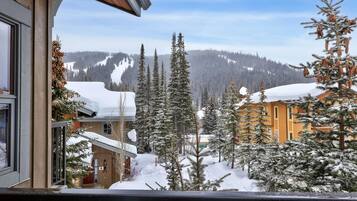 Townhome, 3 Bedrooms | Property grounds