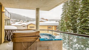 Property grounds - Kookaburra Lodge #303 By Bear Country (Sun Peaks)