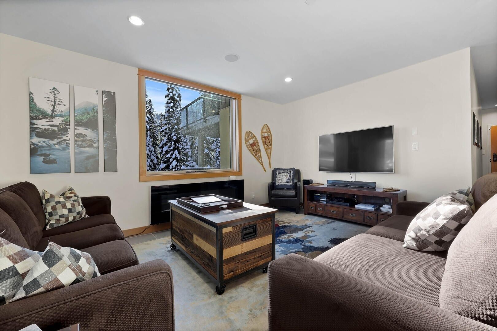 Cottage, 3 Bedrooms | Living area | TV