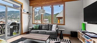 Kookaburra Lodge #401 By Bear Country