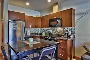 Cottage, 1 Bedroom | Private kitchen | Fridge, microwave, stovetop, dishwasher