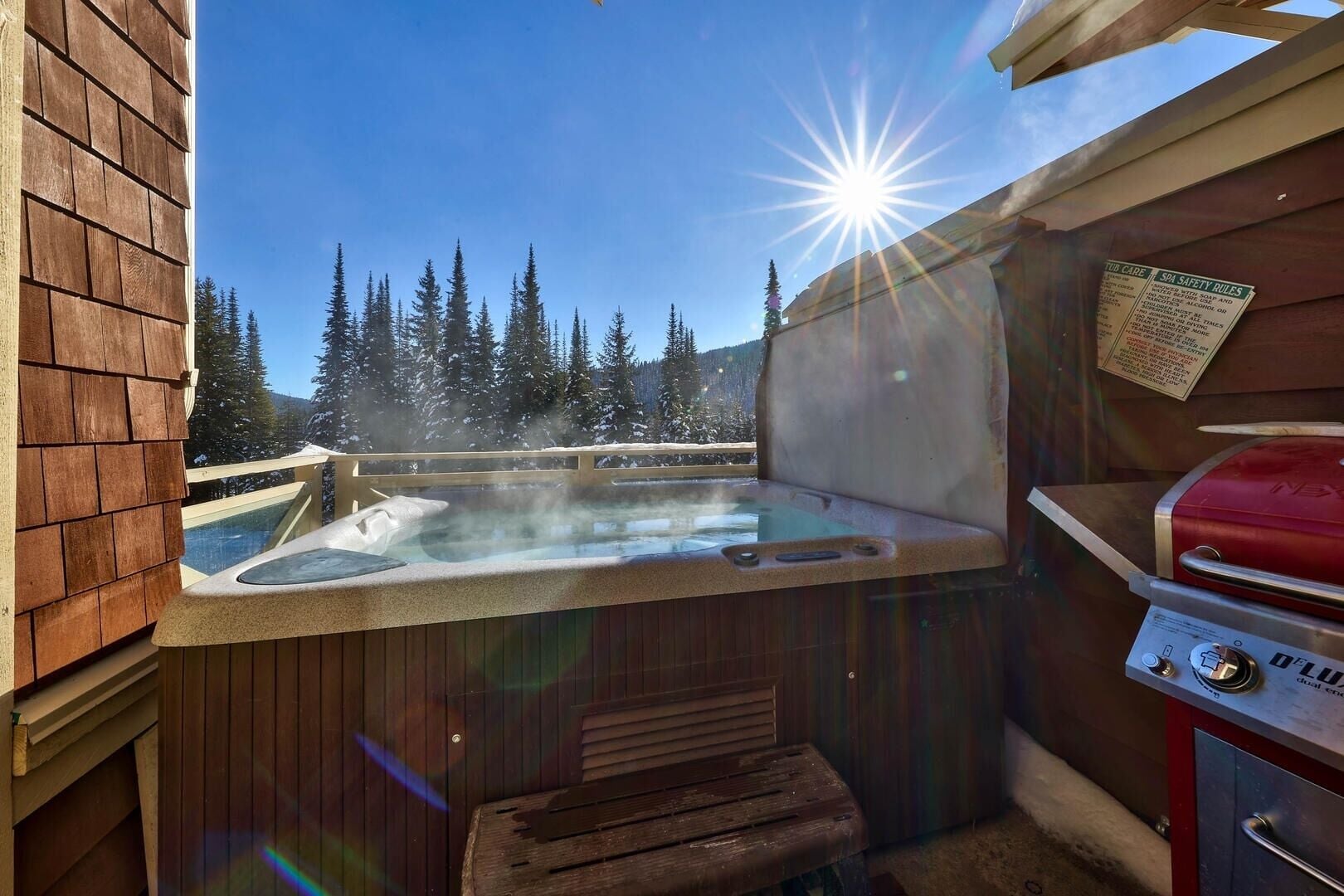 Condo, 2 Bedrooms | Property grounds