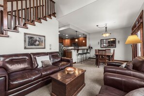 Townhome, 3 Bedrooms | Living area