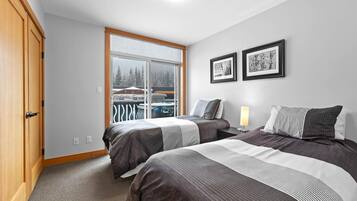 Cottage, 2 Bedrooms | 2 bedrooms, iron/ironing board, free WiFi, bed sheets