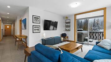 Cottage, 2 Bedrooms | Living area | Flat-screen TV