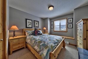Condo, 3 Bedrooms | 3 bedrooms, free WiFi, bed sheets - Crystal Forest #40 By Bear Country (Sun Peaks)