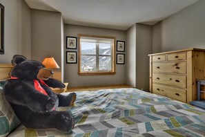 Condo, 3 Bedrooms