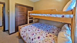 Room - Stones Throw #12 (Sun Peaks)