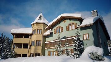 Condo, 2 Bedrooms | Exterior