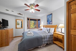 Condo, 2 Bedrooms - Snow Creek Village #37 (Sun Peaks)