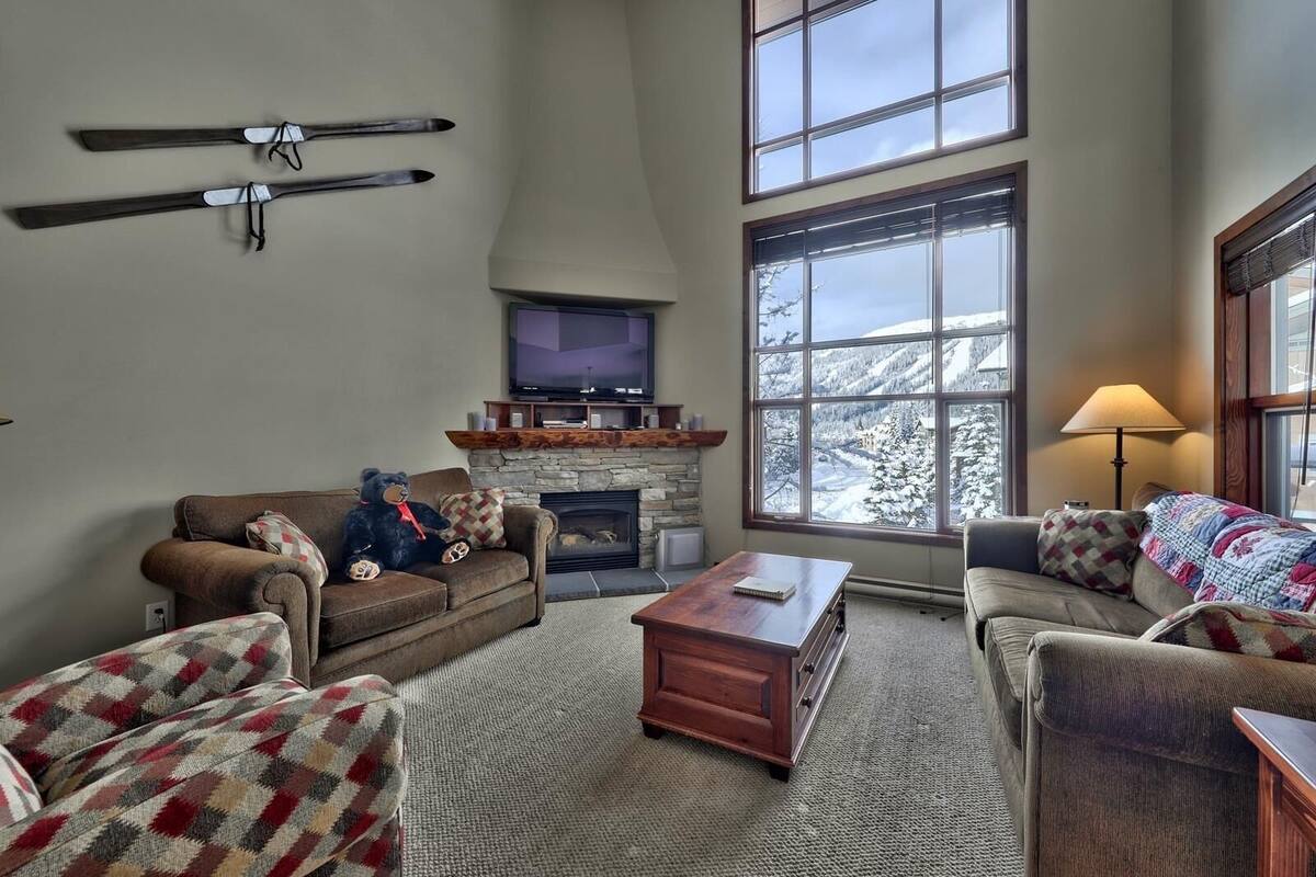 Maison mitoyenne, 3 chambres | Coin séjour