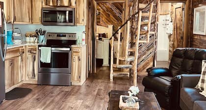 Little cabin on the smith lake