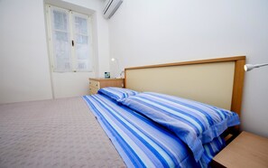 Apartment, 1 Schlafzimmer, Meerblick | 1 Schlafzimmer, kostenloses WLAN, Bettwäsche