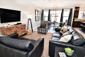 Smart TV, Netflix, books, streaming services - Entrada at Moab 420b | Townies | Pool/Spa | Garage | Same Day Booking (Moab)