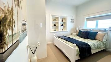 2 bedrooms, desk, iron/ironing board, travel crib