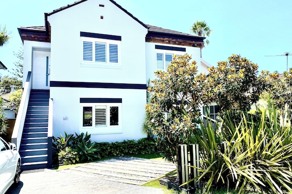 Separate private entry up the steps. You can park right there