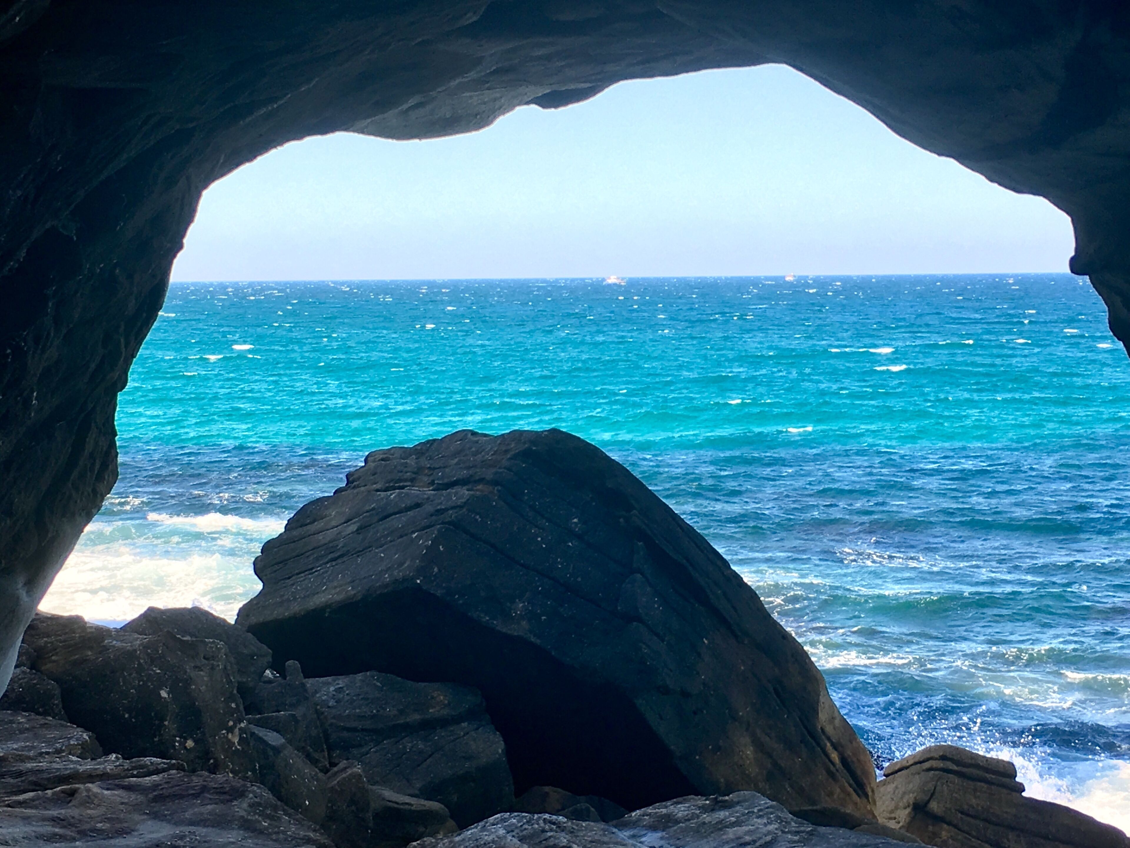 Beach nearby, sun-loungers, beach towels