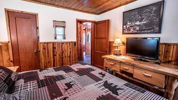 2 室のベッドルーム、WiFi (無料)、ベッドシーツ