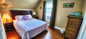 4 soverom, strykejern/-brett, wi-fi (inkludert) og sengetøy