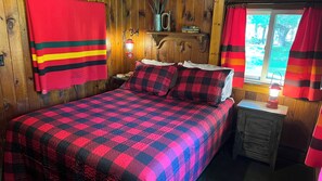 2 Schlafzimmer, Schreibtisch, Bügeleisen/Bügelbrett, kostenloses WLAN