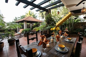 Outdoor dining - Charming Casa del Angel, Heavenly Private Estate with Beautiful In-Ground Pool (Puerto Vallarta)