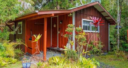 Cottage romantique pour artistes de volcan prĂšs du parc national des volcans d'HawaĂŻ