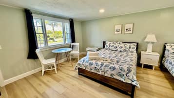 1 dormitori, decoració individual i mobiliari individual