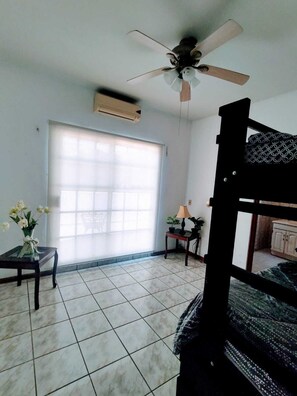 3 bedrooms, WiFi, bed sheets - A place to stay in Monterrey - Mexico (Cumbres Las Palmas Residencial)