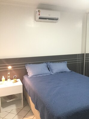 3 slaapkamers, een strijkplank/strijkijzer, wifi, beddengoed