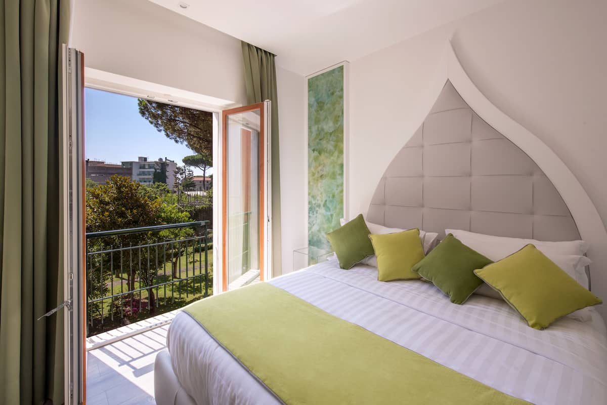 Deluxe Double Room | Premium bedding, down comforters, memory foam beds, minibar