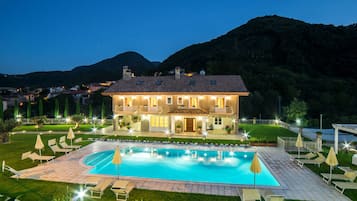 Front of property - evening/night