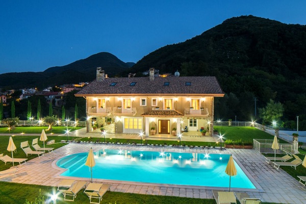 Front of property - evening/night